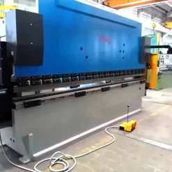 Piegatrice lamiera OMAG Mod EPB 10036