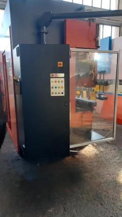 Piegatrice Lamiera SCHIAVI mod HFBs 125/3