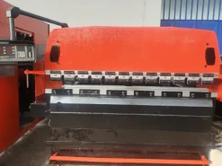Piegatrice lamiera SCHIAVI Mod rg 80 25