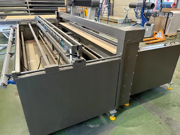 Piegatrice per plastica WEGENER BM 301