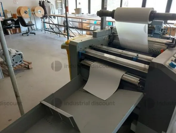 8#8723 Plastificatrice