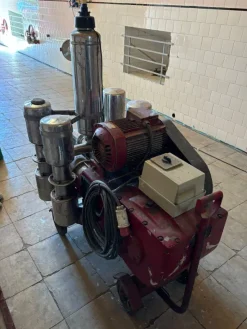Pompa enologica a pistoni