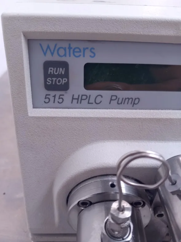 POMPA HPLC – WATERS – MOD. 515 (COD. LAB-COMP-56)