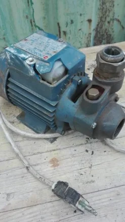 7#3783 Pompe elettriche Pedrollo e Mercedes