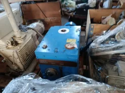 POMPE PER IL VUOTO LEYBOLD (VACUUM PUMP)