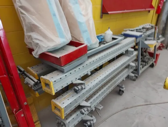 29#7918 Ponte elevatore Car Bench