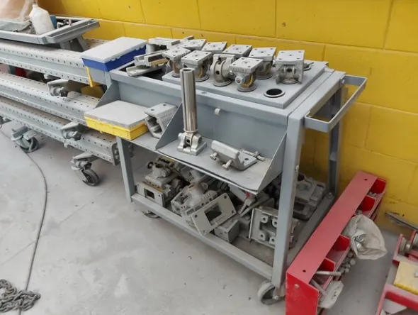 29#7918 Ponte elevatore Car Bench