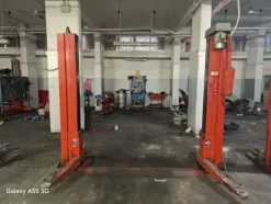 2#9895 Ponti sollevatore a 2 colonne Ravaglioli