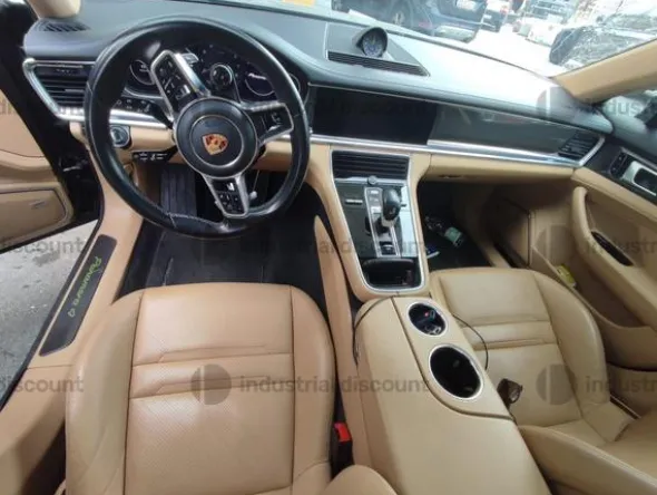 5#9108 Porsche Panamera 4 Hybrid