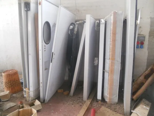 2#5427 Porte e pareti per celle frigo