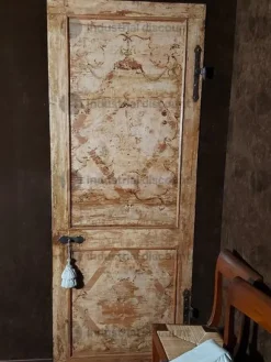 12#8837 Porte in legno decorate