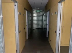 #2536069 Porzione di capannone con laboratori e uffici