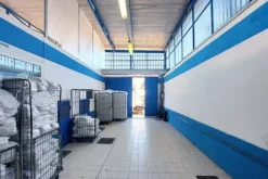 #21351 Porzione di capannone e corte privata