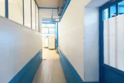 #21351 Porzione di capannone e corte privata
