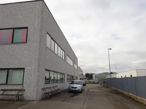#6932 Porzione di capannone industriale