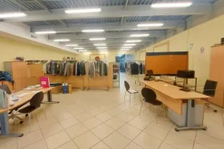 #21352 Porzione di capannone su due livelli