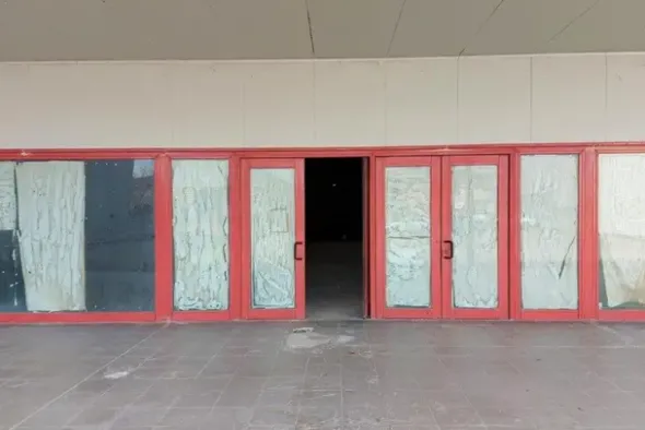 #14882 Porzione di capannone uso commerciale