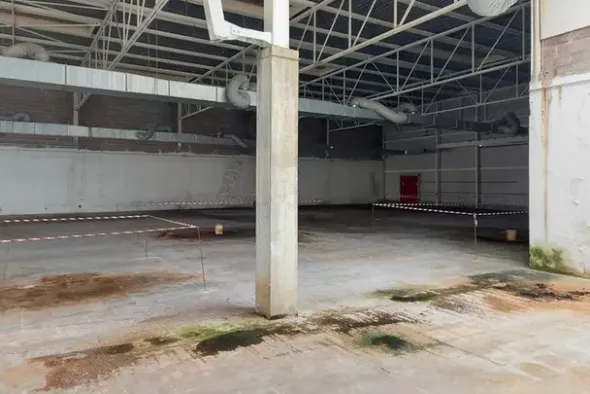 #14882 Porzione di capannone uso commerciale