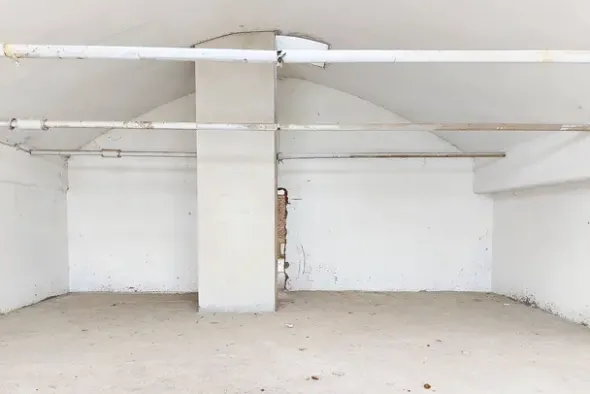 #22061 Porzione di edificio destinata a uffici