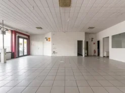 #16054 Porzione di fabbricato ad uso commerciale ed artigianale