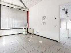 #16054 Porzione di fabbricato ad uso commerciale ed artigianale