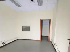 #15879 Porzione di fabbricato commerciale