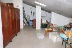 #19864 Porzione di fabbricato industriale con resede esclusivo