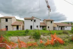 #3517 Porzione di lottizzazione “Borgo Lecchi” - 3 lotti edificati
