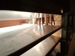 Pressa a caldo Colombo R. per legno e poliuretano