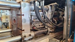 3#9600 Pressa a iniezione BMB 700/20PI