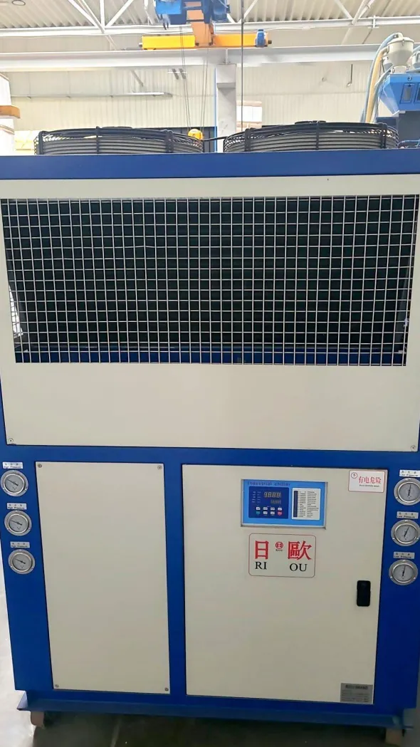 Pressa a iniezione FCS SD-600 M