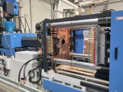 Pressa a iniezione FCS SD-600MSV