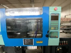1#8636 Pressa a Iniezione per termoplastici NPM Dynamic 150 con accessori