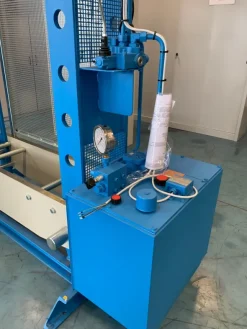 Pressa elettro-idraulica OMCN 164 R