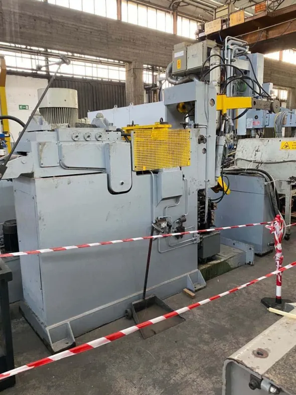 PRESSA FEINTOOL 400 TON