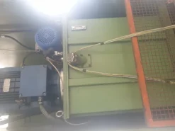 Pressa idraulica 120 T con protezioni sicurezza