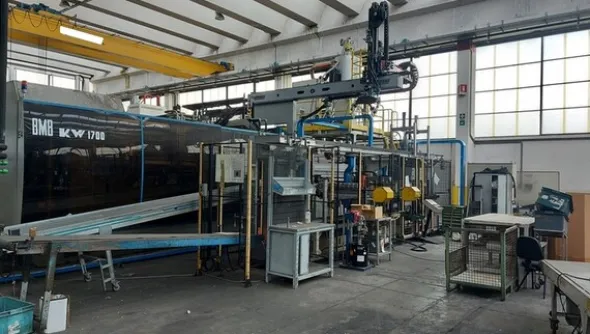 1#7165 Pressa iniezione BMB KW1700/2000 e linea piantaggio cuscinetti