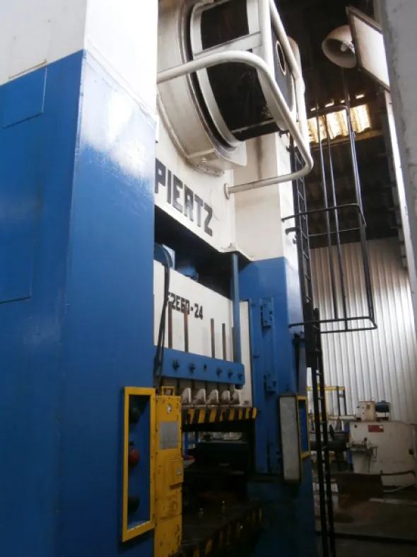 Pressa meccanica SPIERTZ 600 Ton.