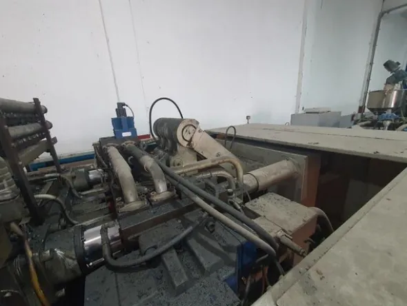 7#6048 Pressa oleodinamica BMB KW50PI
