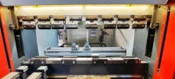 Pressa piegatrice CNC DENER SERVOBRAKE 4015