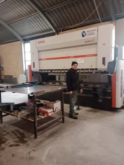 Pressa Piegatrice DENER 173x4000 – CNC Asse Y1
