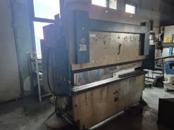 PRESSA PIEGATRICE IDRAULICA "LVD" MOD. PPBL 2500/80