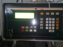 PRESSA PIEGATRICE MARCA LVD