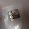 Pressa posa chiusure