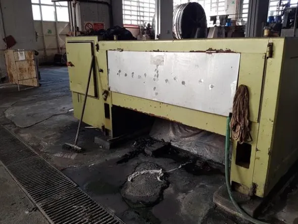 1#3139 Pressa rotativa Bergi e trasportatore aereo