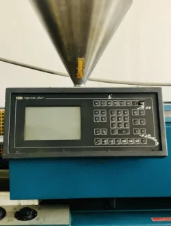 Pressa stampaggio iniezione Boy 80 T