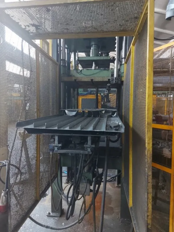 21#7923 Pressa STP 490T