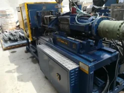 45#4247 Presse iniziezione materie plastiche