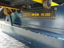 45#4247 Presse iniziezione materie plastiche