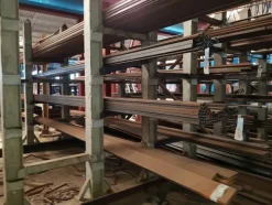 3#3765 Profilati di ferro acciaio e alluminio